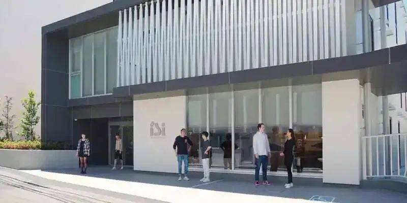 isi高田马场校是日本规模最大的日语学校之一;有升学指导,是国际化