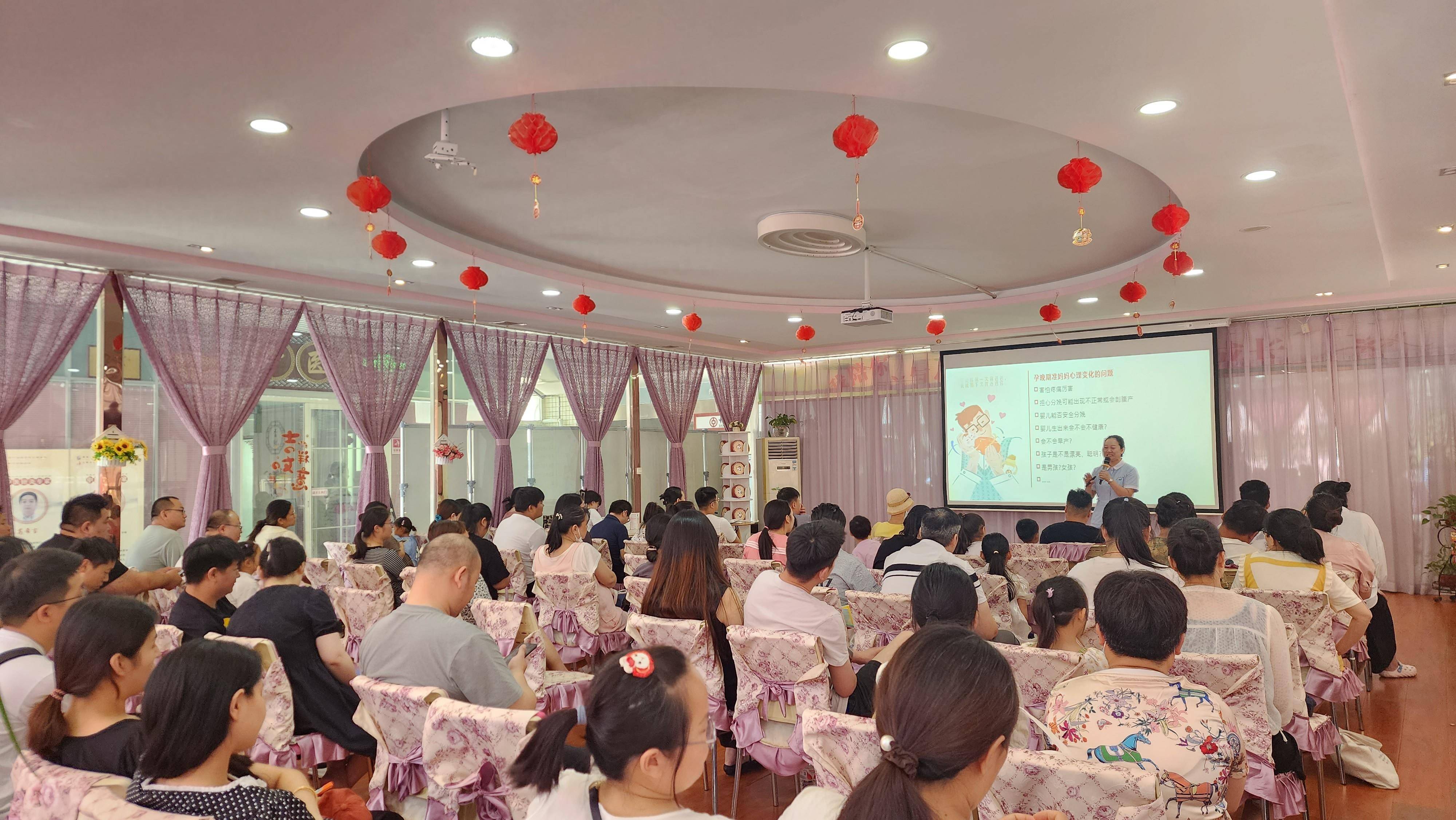 荥阳市妇幼保健院:"爸"气十足 "父"出真爱