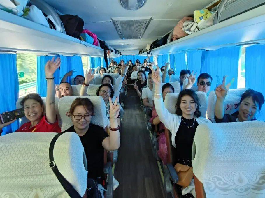 陕西中旅开展2024门市团建活动_游戏_前往_组织