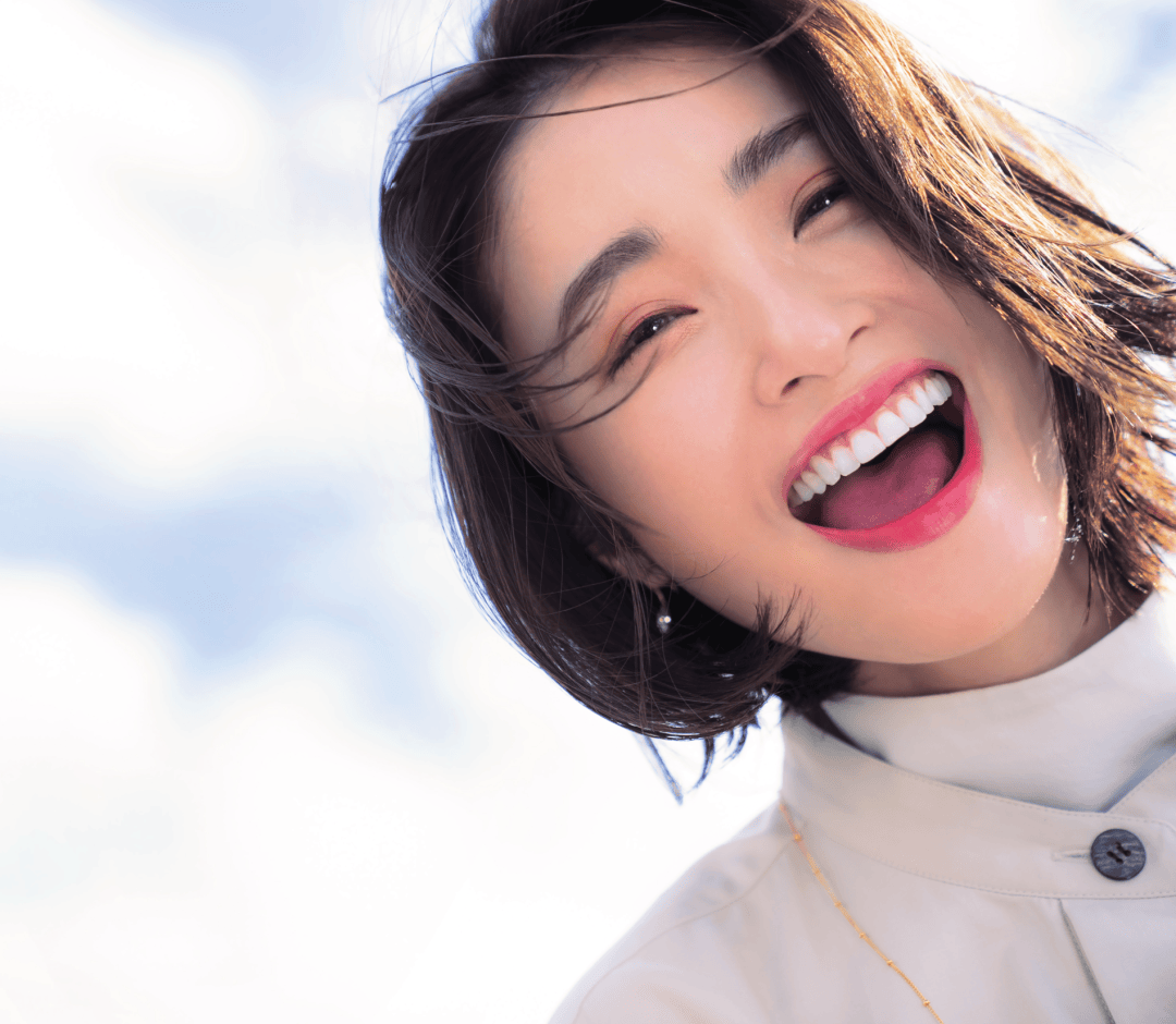 上户彩:拥有完美"笑脸"的成熟女性才叫美!