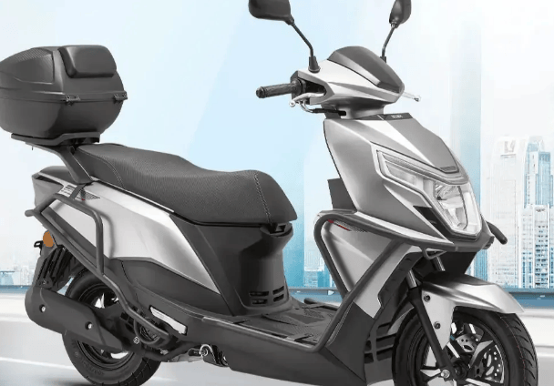 7480元起的钱江125踏板上市.