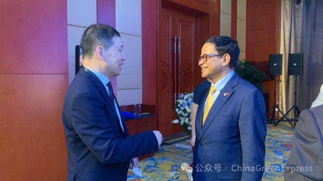 周晋峰与联合国助理秘书长兼unitar执行主任商建香港中心