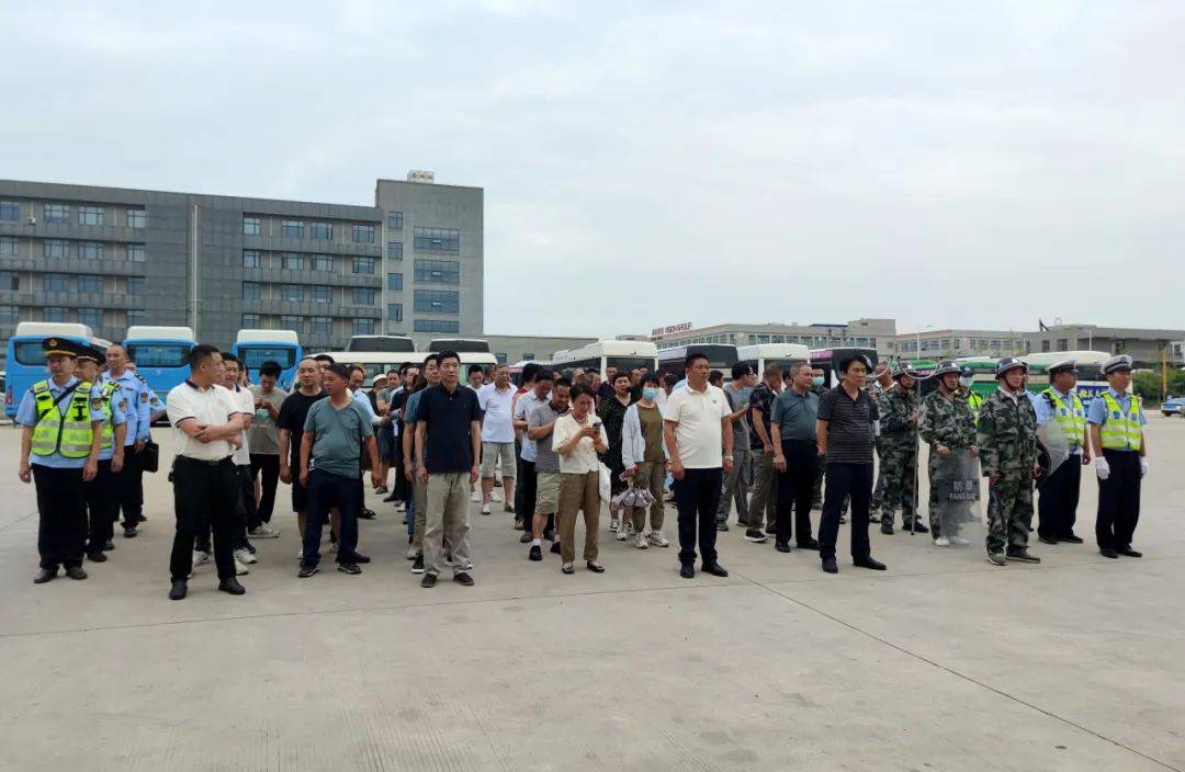 安全生产月 | 京山大队联合交通运输行业开展"安全生产月"疏散逃生