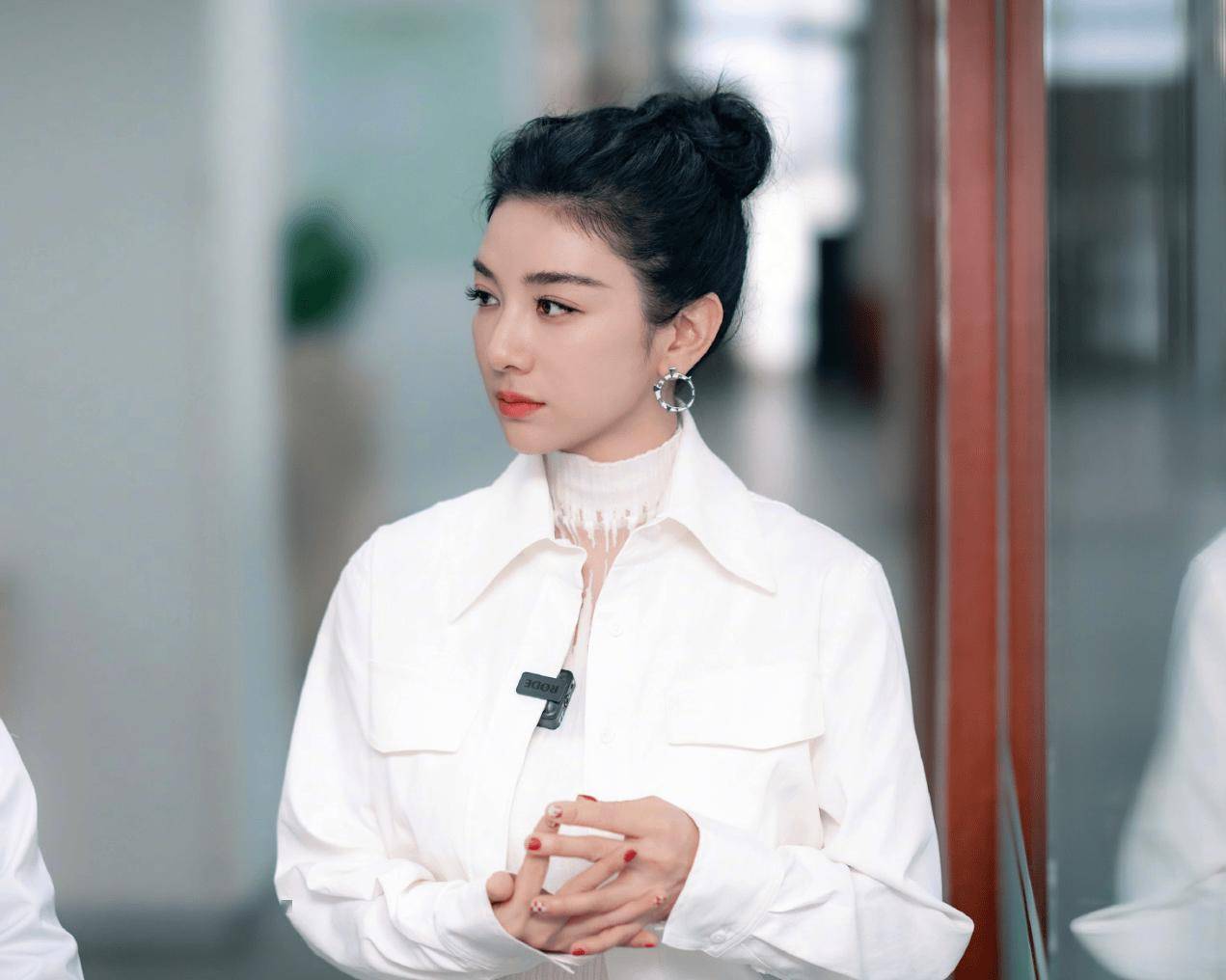 明明是手握"上错花轿嫁对郎,新女驸马,还珠3"等多个大热ip的超人气