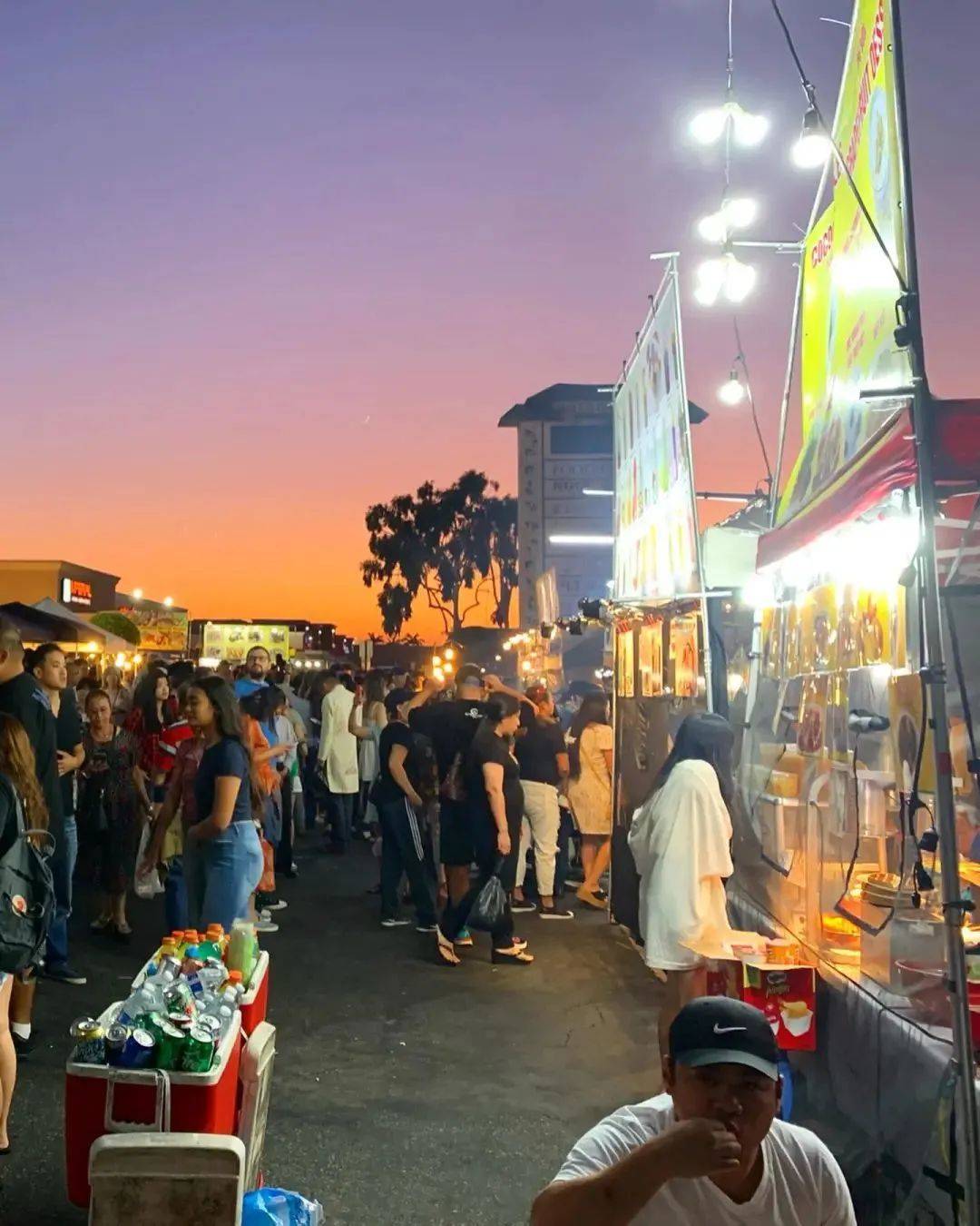 洛杉矶「越南夜市」开市啦!各式烤串,街头小吃,一起觅食去