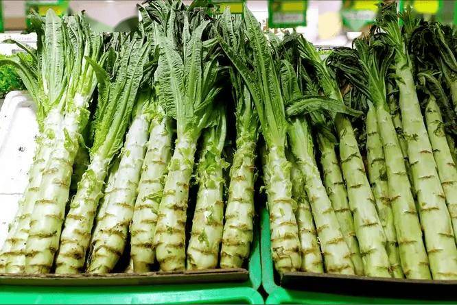 莴苣是血糖的"隐藏刺客"?医生提醒:超过60岁老人,这几物少碰