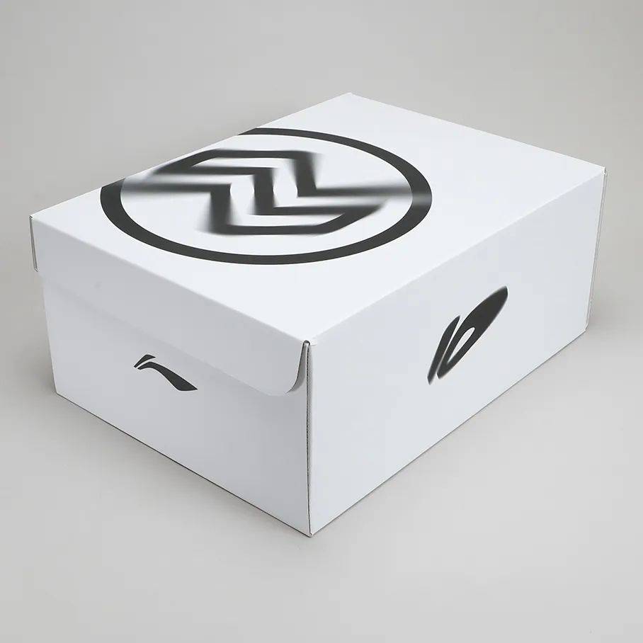 白色鞋盒,正面闪击系列logo06799rmb2023年冬季abat085-5李宁 闪击