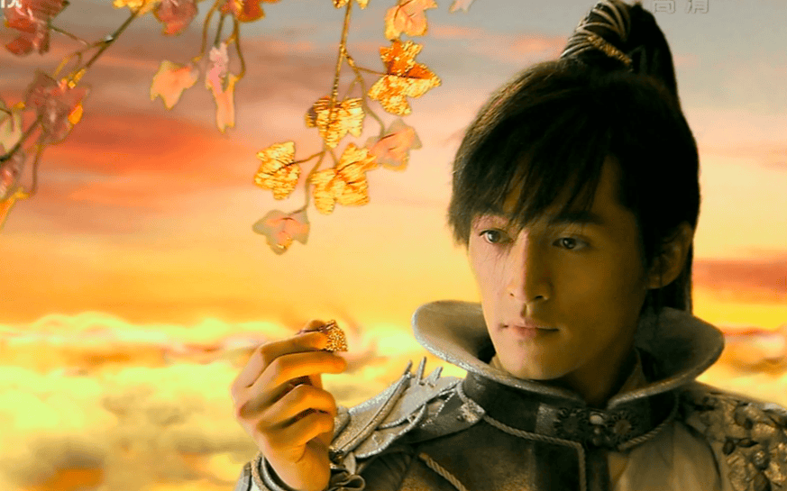 年少时事业有为,中年和相爱的人结婚,如今胡歌也正式步入了婚姻,享受