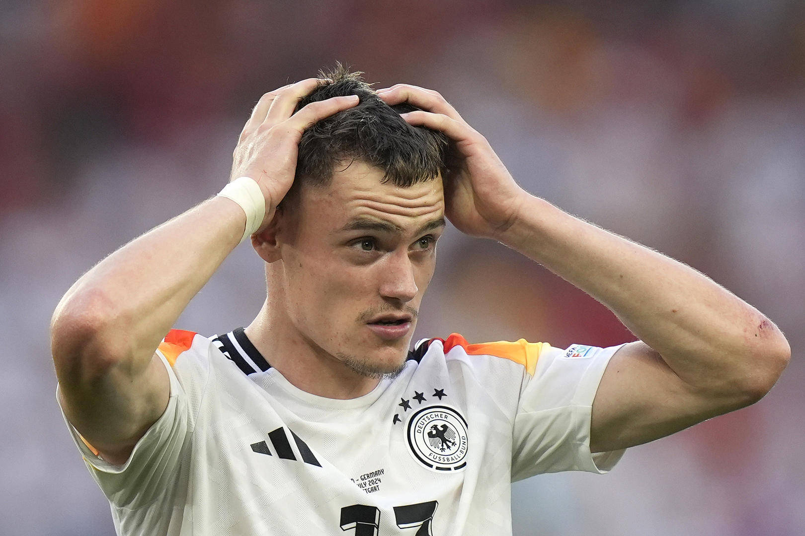 德国队出局，欧洲杯和美洲杯这两大杯赛率先报销了两位“亿元先生”！