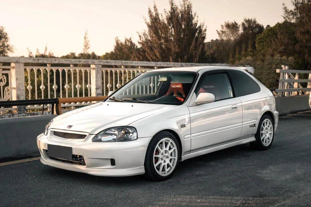 最纯粹的JDM,初代思域Type-R+红机头_搜狐汽车_搜狐网