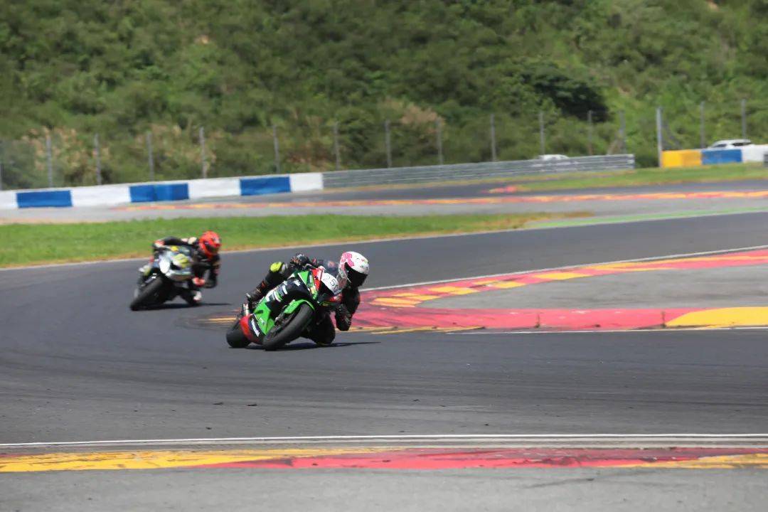 烈日炎炎,激情不减——铭泰·宁波国际赛道节圆满收官