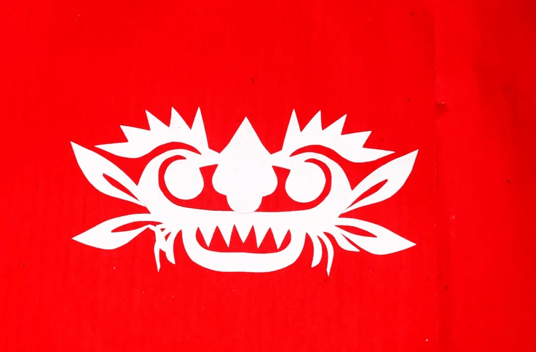 民间剪纸艺术家曹秀英