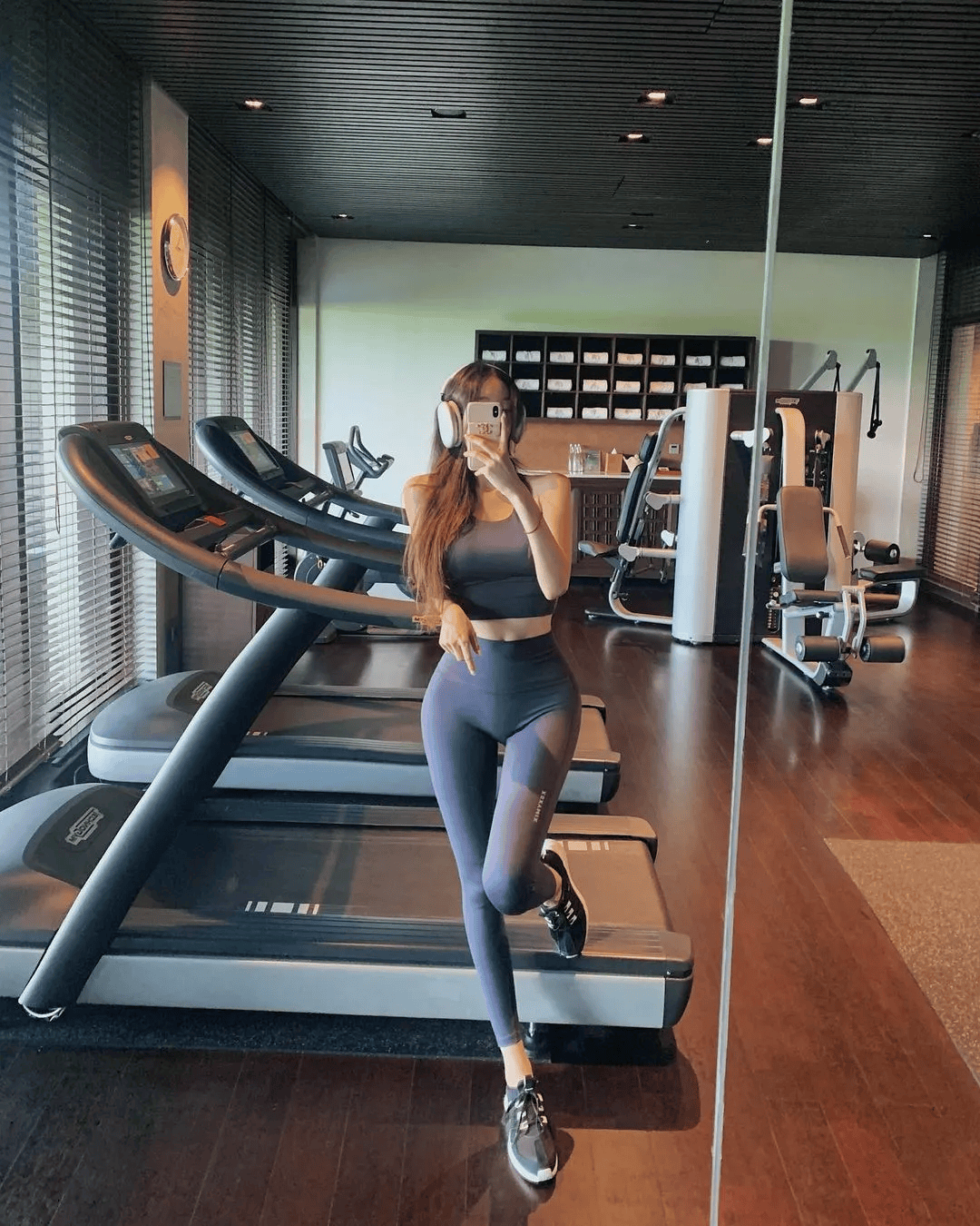 有兄弟一块去练瑜伽吗