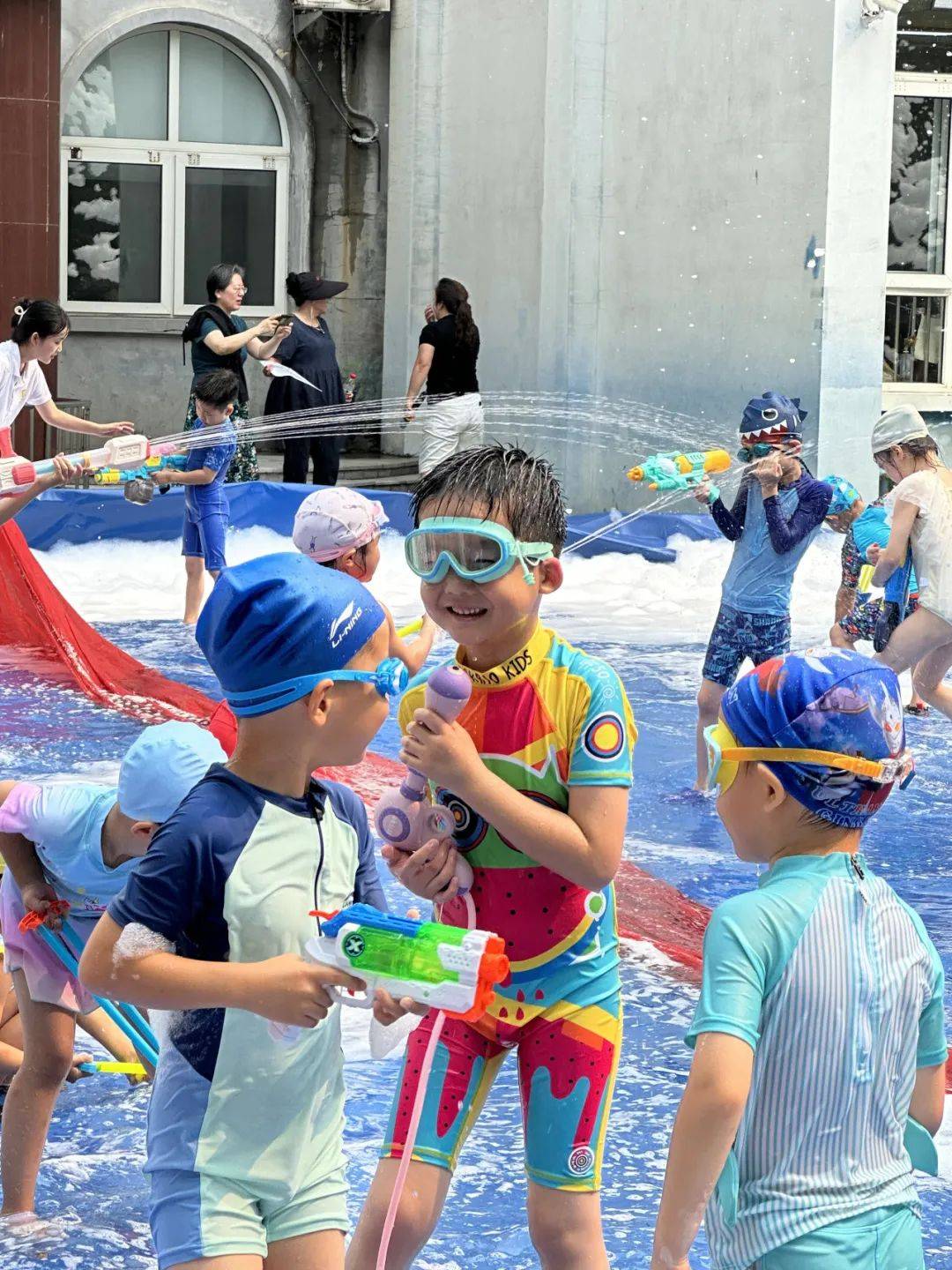 泡沫之夏悦享童年———向日葵幼儿园(兴隆园)