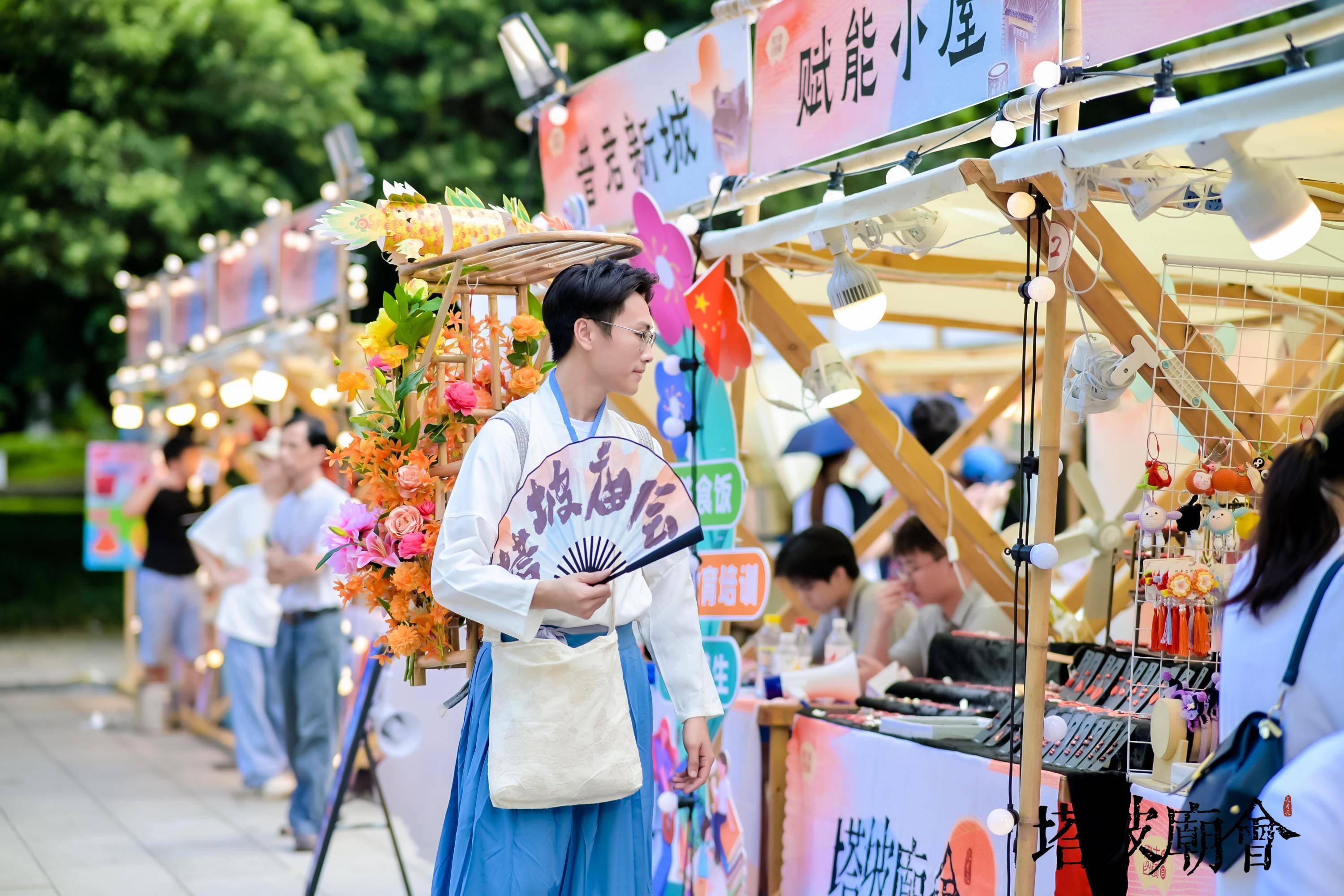 复古摊位展示图图片