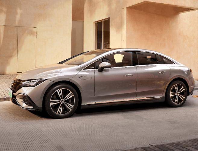 奔驰电车打6.5折,最高降17万,工薪家庭也能买!