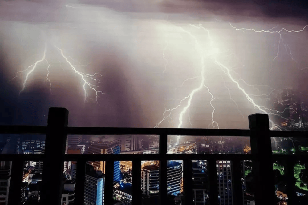 沉浸式探索气象奥秘!_科普_天气_实验