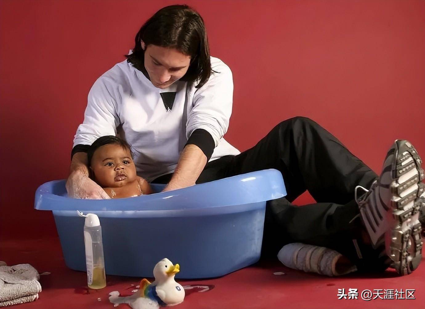 记者讲述如何拍到特朗普子弹轨迹照片_网友_梅西亚马尔_道格·米尔斯