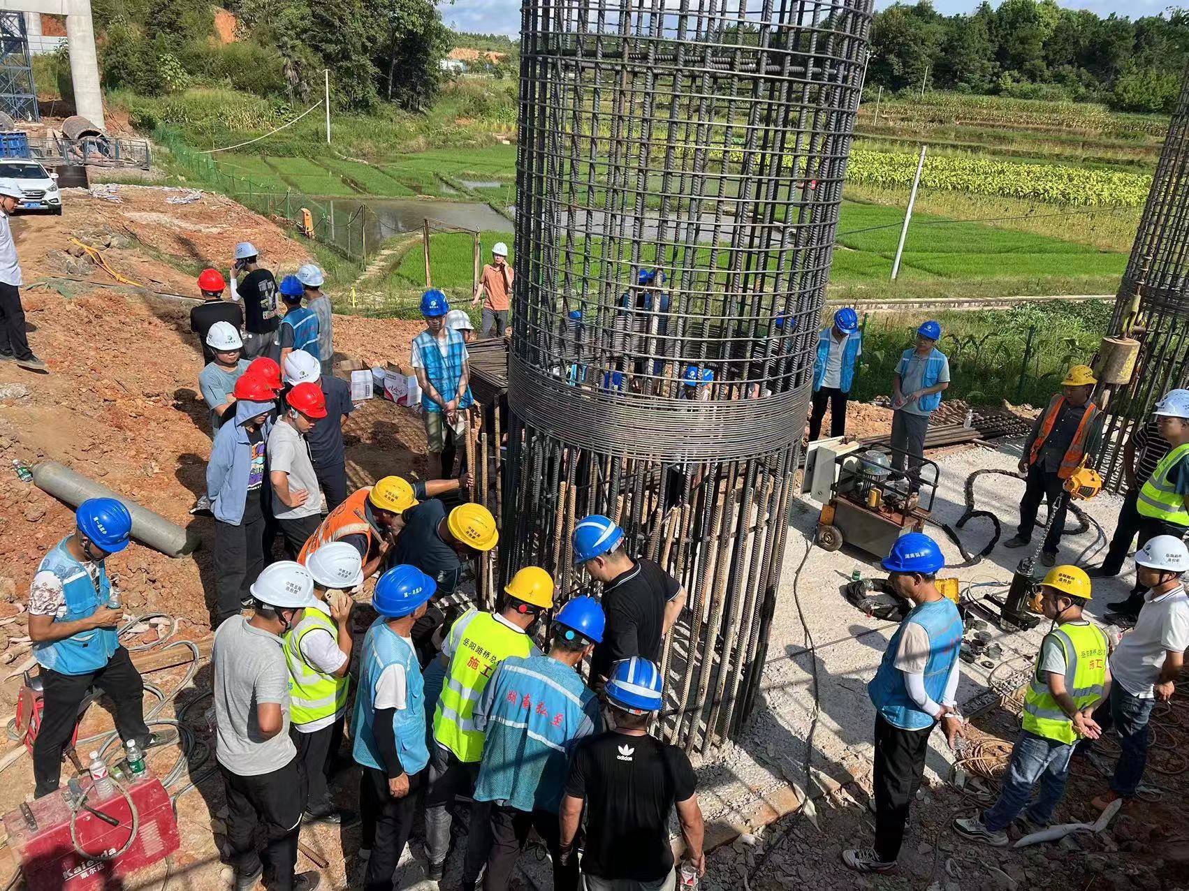 冷挤压套筒连接是一项新型钢筋连接工艺