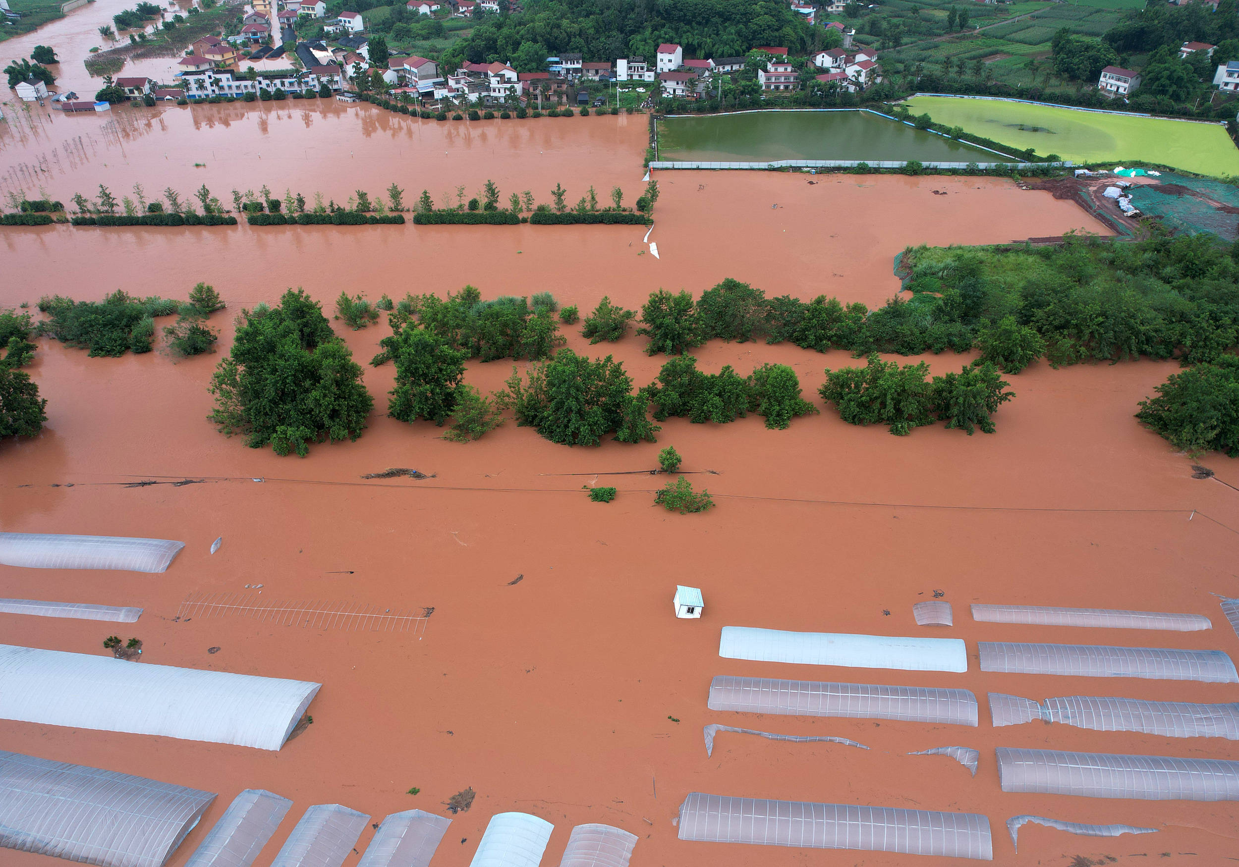 早安·世界|暴雨突袭四川内江,8000余人紧急避险转移