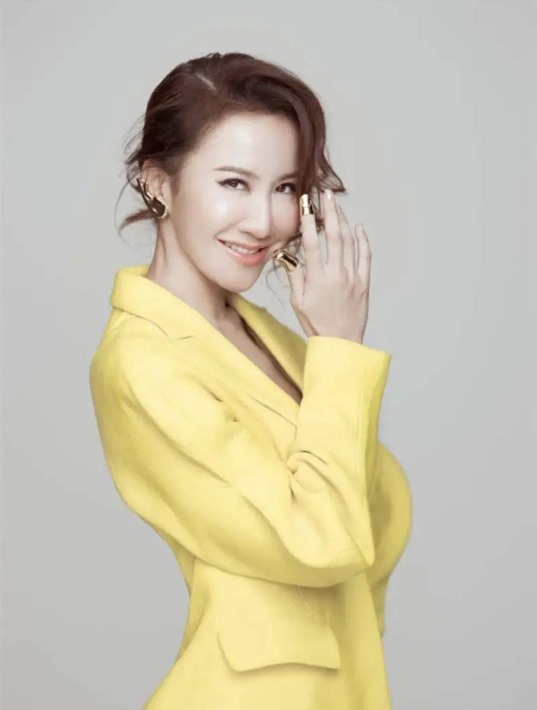 歌手李玟遗作首次公开生前翻唱猫王歌曲为最爱的母亲而唱听完泪目