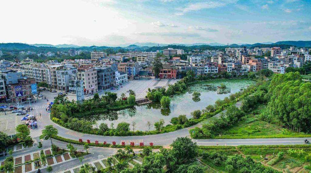信宜八坊村成旅游"打卡点" | 文化中国行_发展_隆镇_窦州
