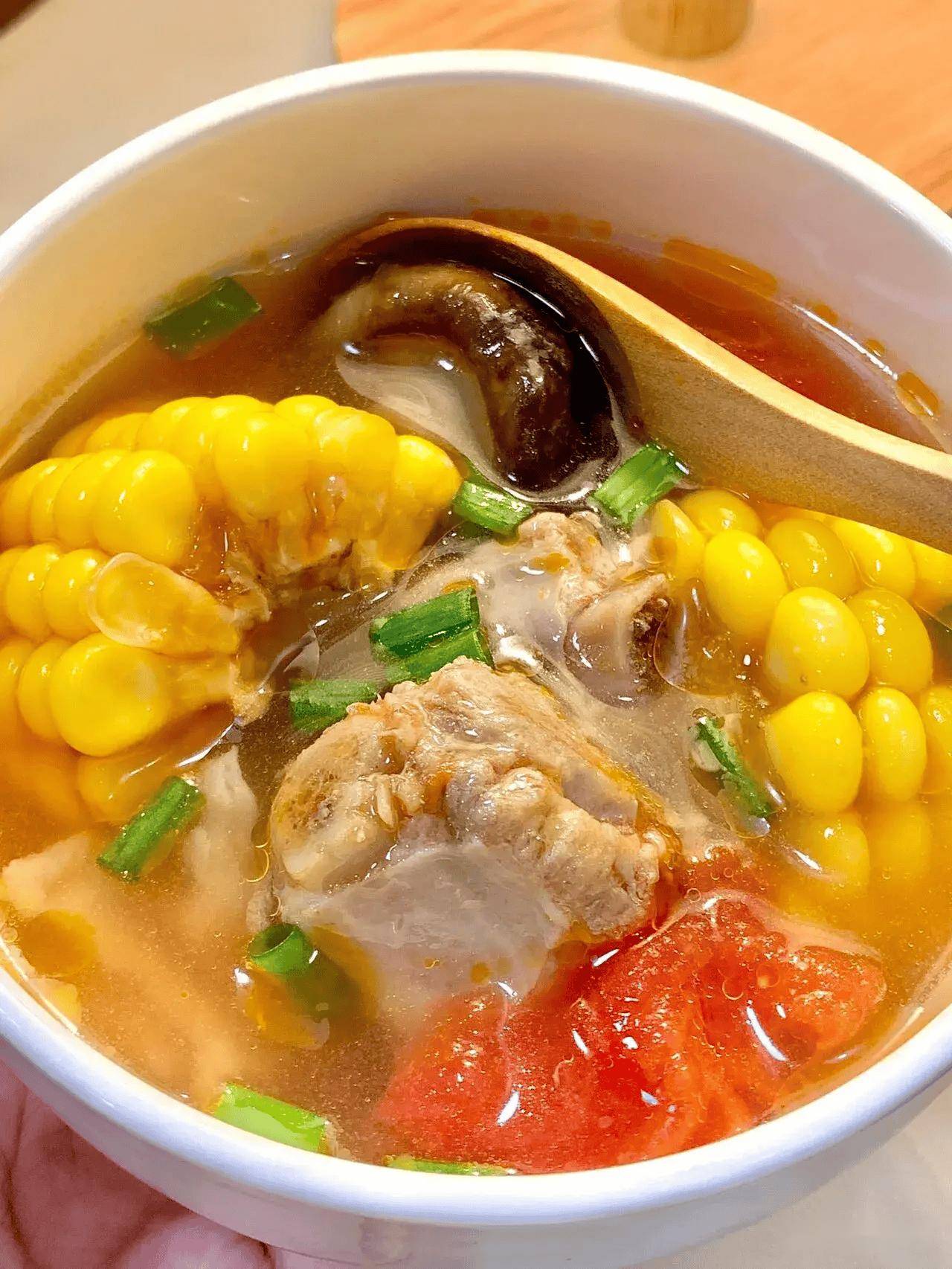 也要多喝这汤,清火解暑,解夏乏精神头足_番茄_丝瓜虾仁_豌豆