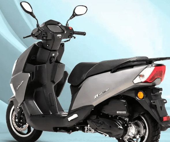 宗申发布星驰125风冷踏板车.