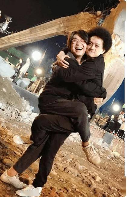 死亡不是终点,大鹏为赵英俊高举话筒,声音一出瞬间泪崩