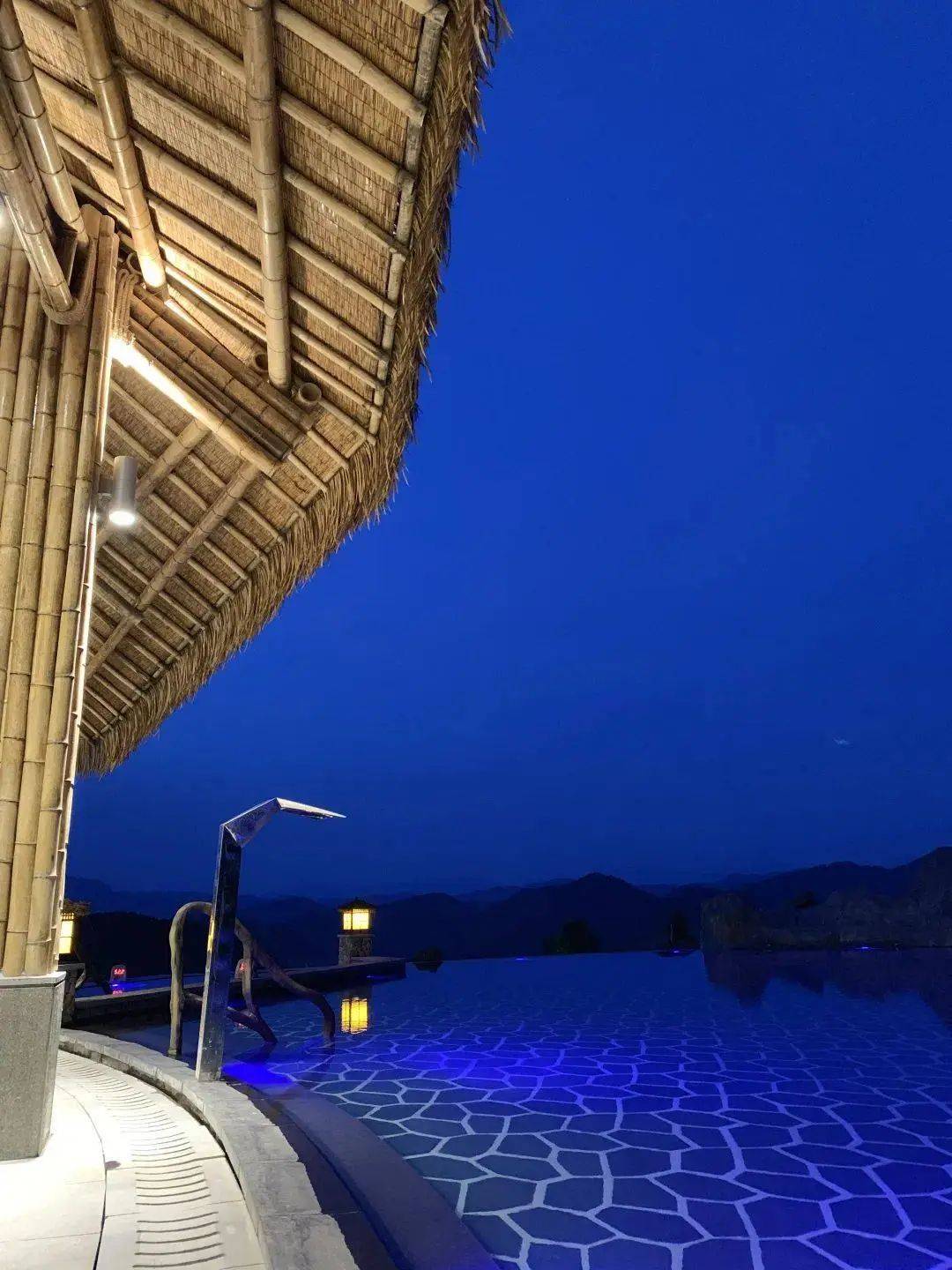 06699抢贺州西溪森林温泉悦泉居酒店享阳台私汤客房无限次露天温泉