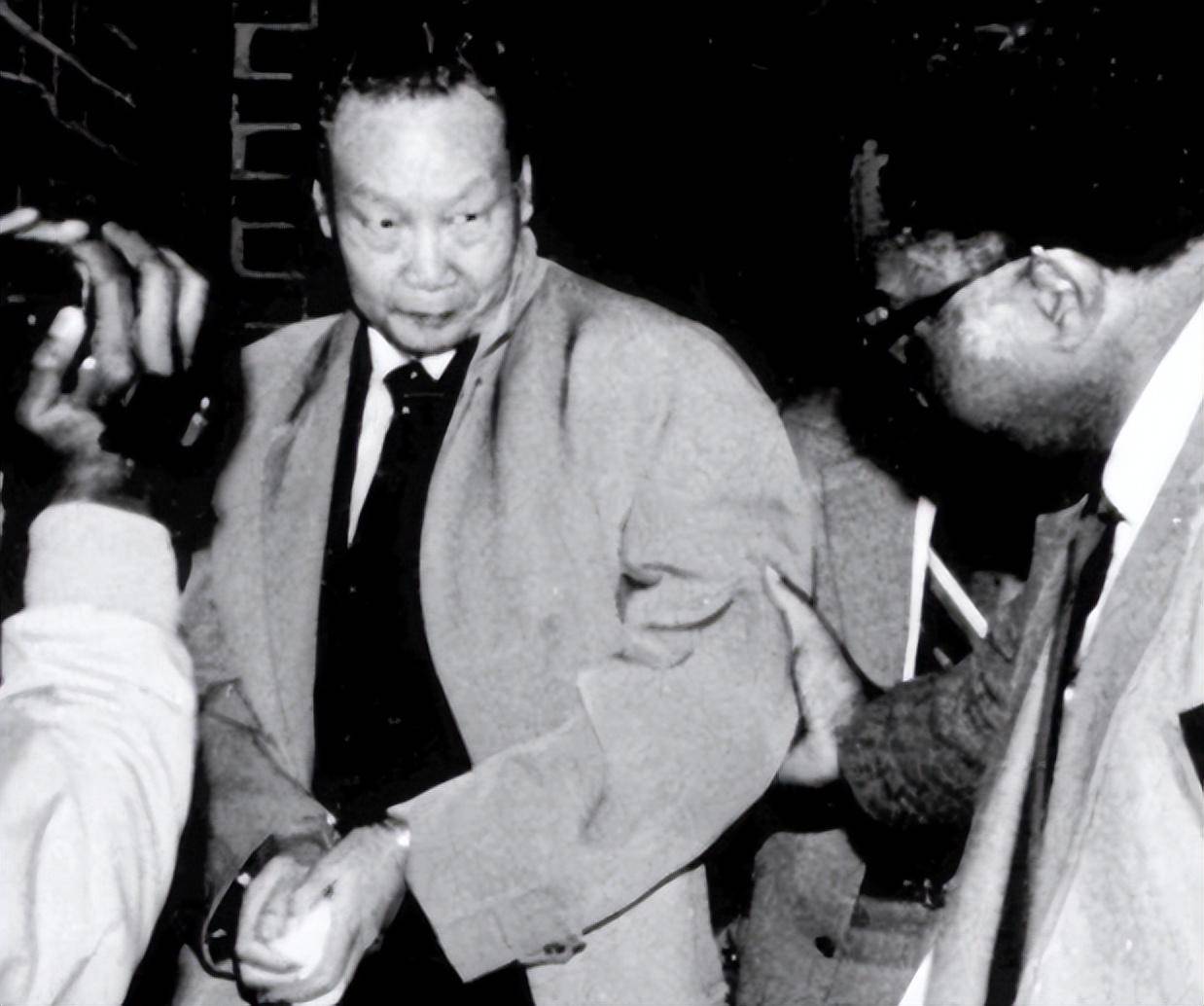 而叛徒俞强声的所作所为引起了所有人