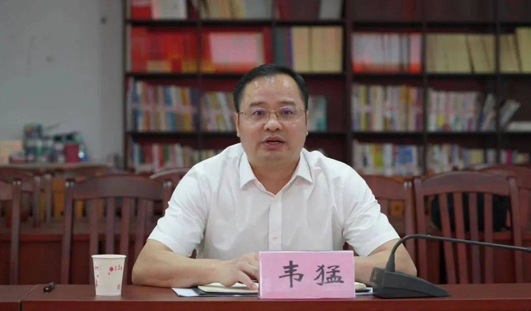 来宾市副市长邓应文到忻城调研