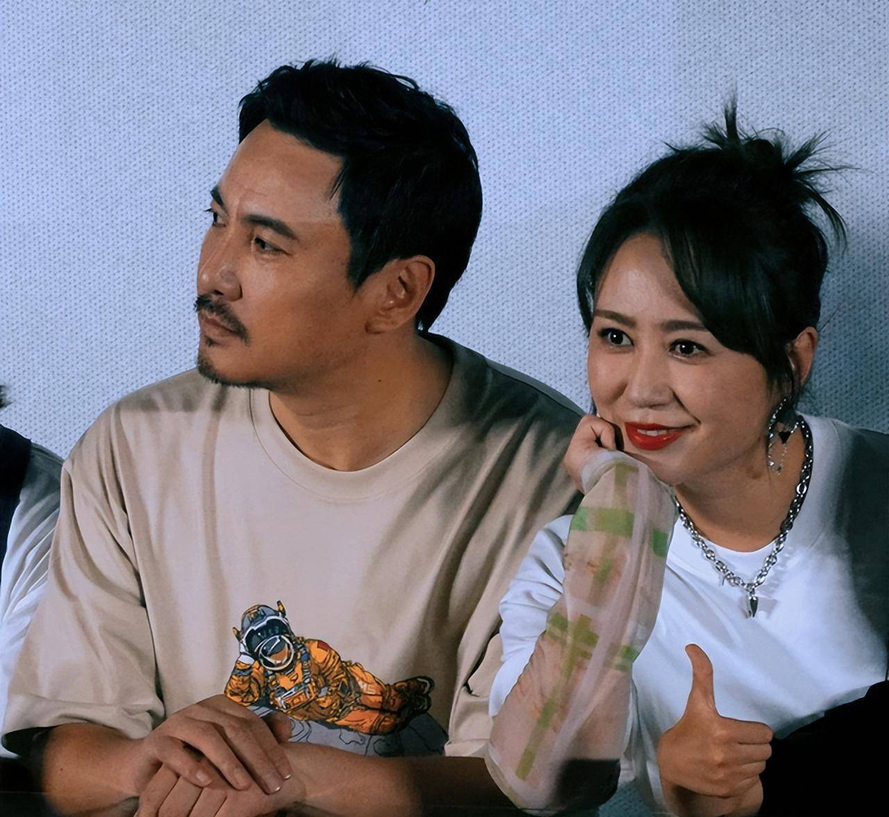 沈腾带老婆出游,粉丝不满:《抓娃娃》30亿都达不到就老实了_马丽_王琦