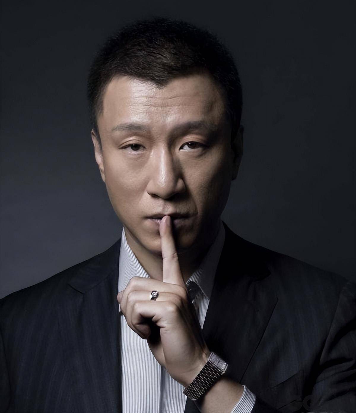 孙红雷真移民澳洲了?本人首次回应引争议,网友:不如不说