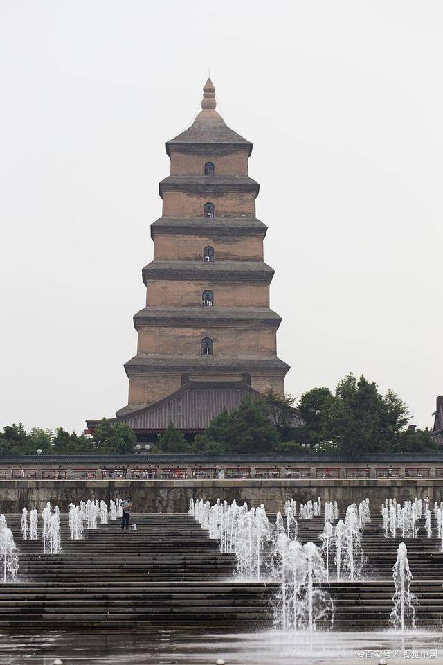 大雁塔有多少年的历史?千年古塔诉说历史,文化桥梁连接古今!