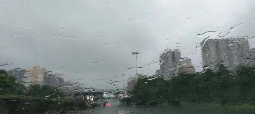 海淀,石景山暴雨橙色预警!北京今晨至白天阴有大雨 局地暴雨