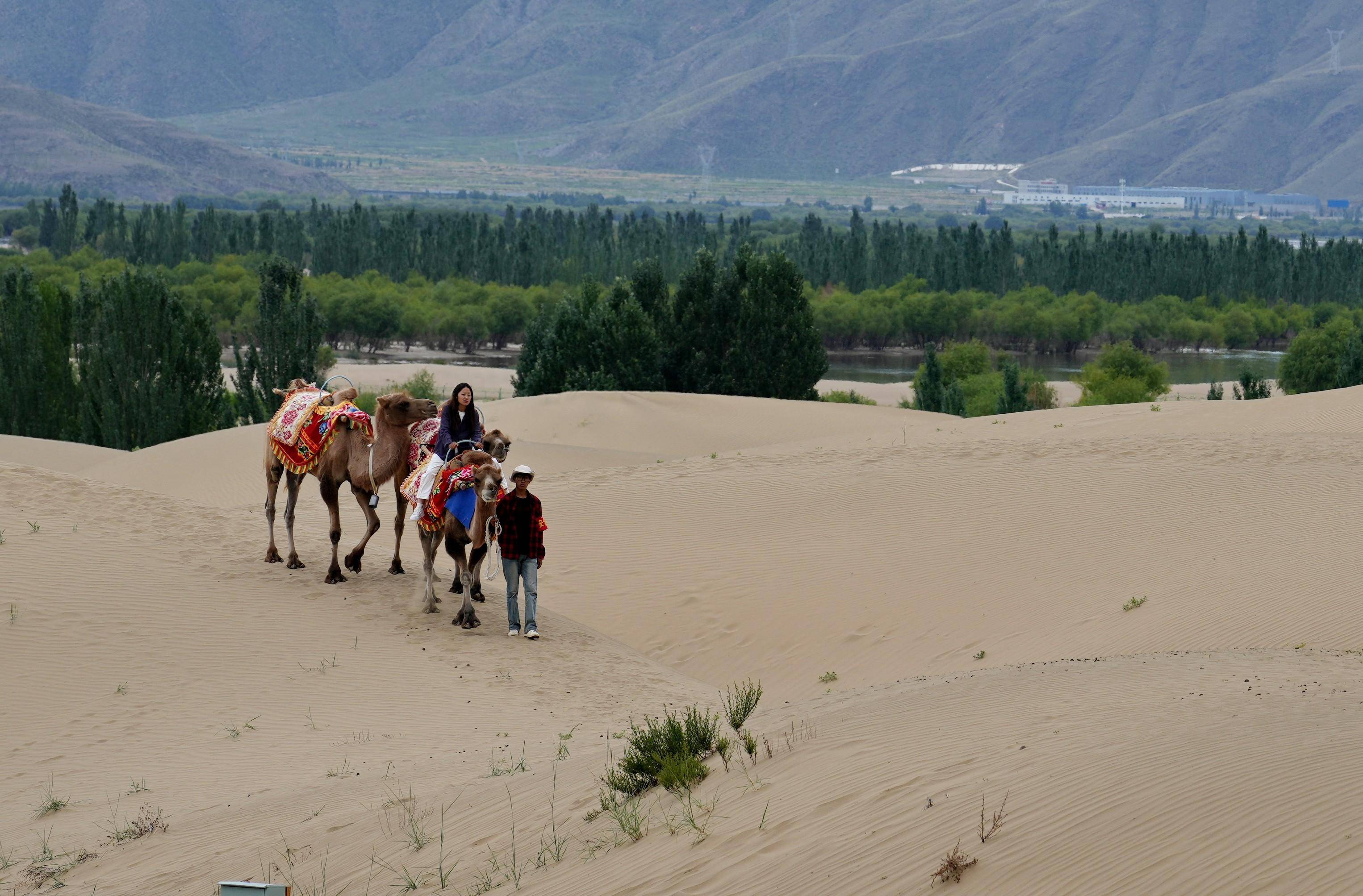 西藏扎囊国家沙漠公园引客来