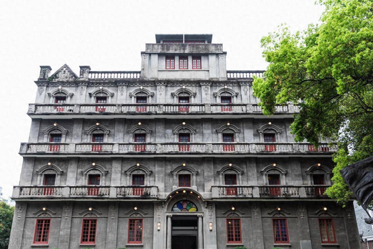 8月起 "光影八一"灯光秀将在南昌起义总指挥部旧址持续上演