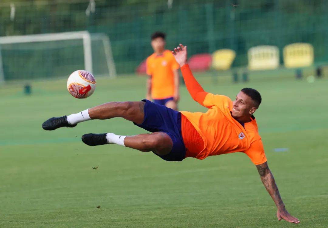 注:图片为山东泰山足球俱乐部原创,转载请注明出处详细地址请点击