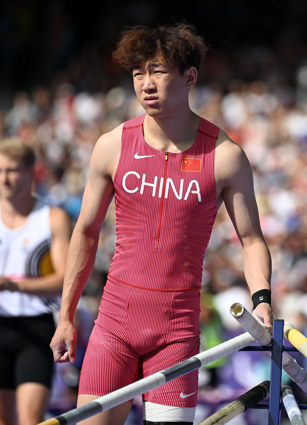 巴黎奥运会丨黄博凯晋级男子撑杆跳高决赛