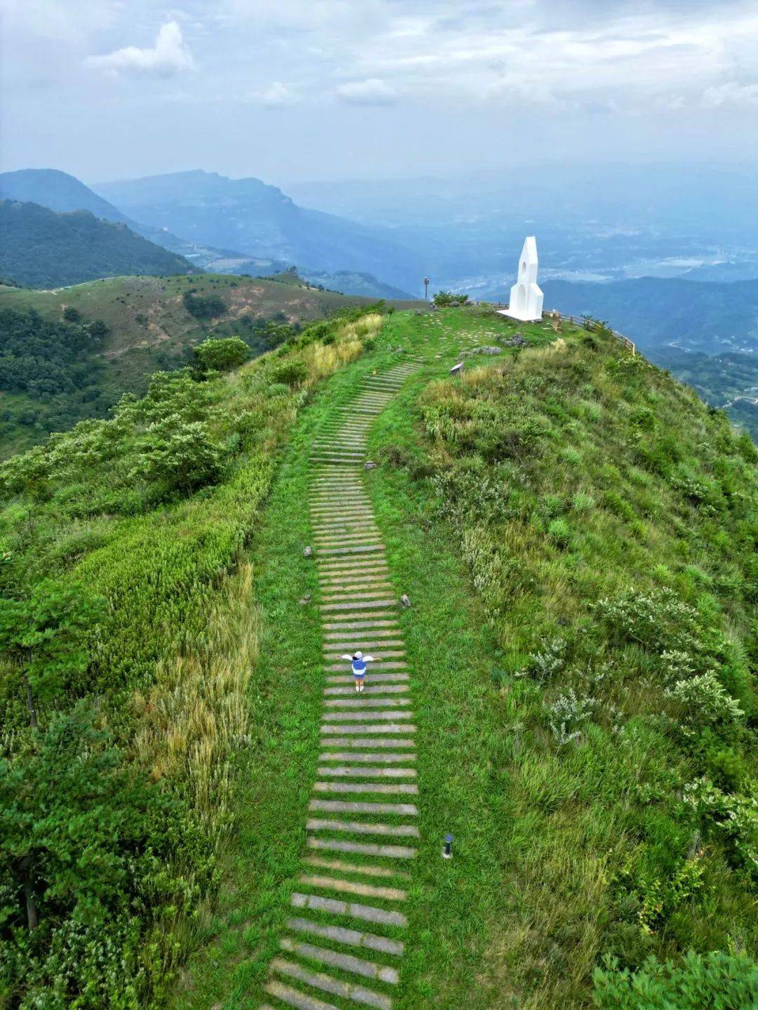 百里荒景区图片