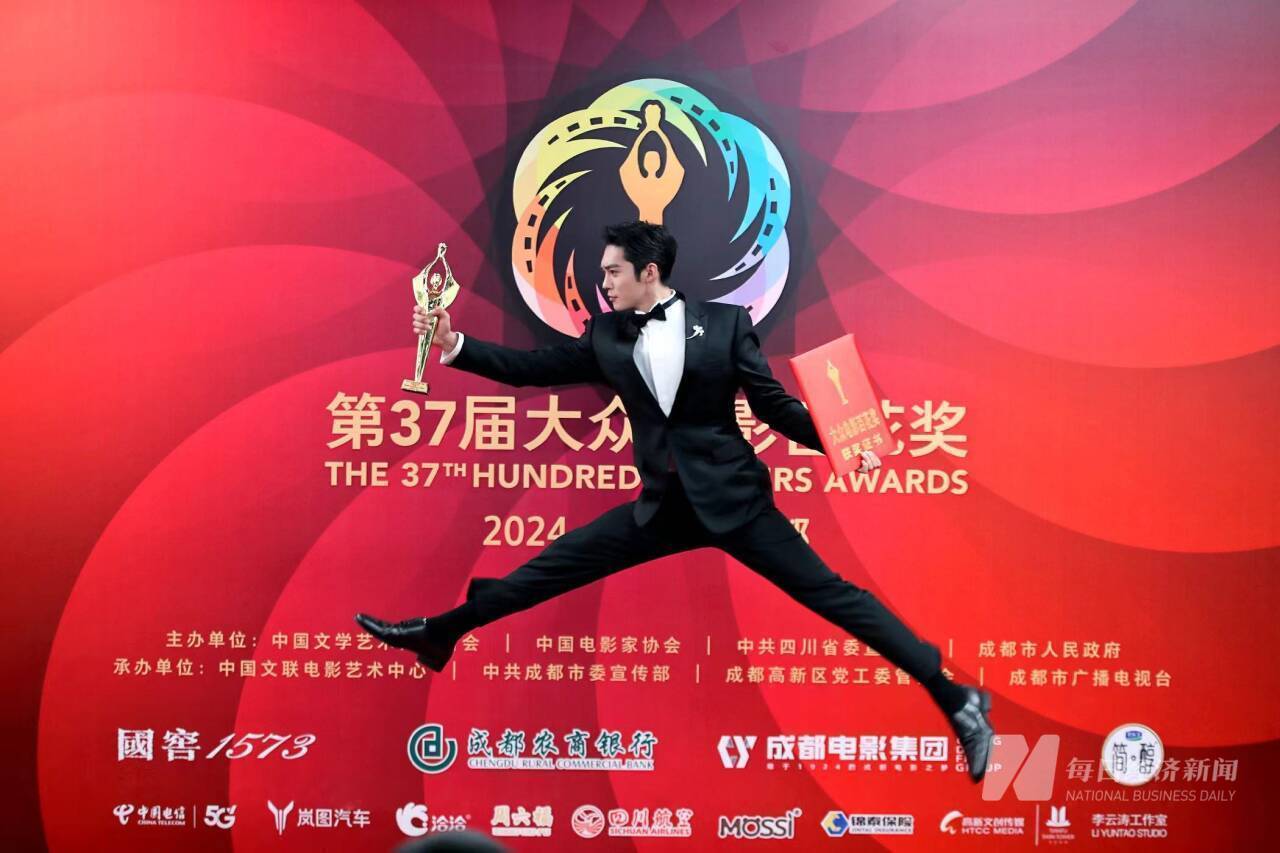 获大众电影百花奖最佳新人奖,于适:每个优秀的人都有一段沉默的时光