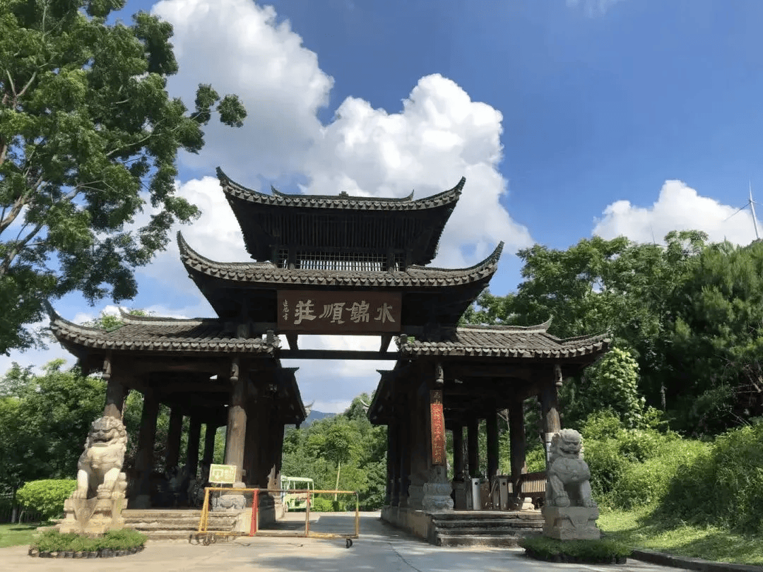 血旺,马山酸榨粉,猪龙棒推荐美食:攀岩小镇,弄拉,水锦顺庄,金伦洞推荐