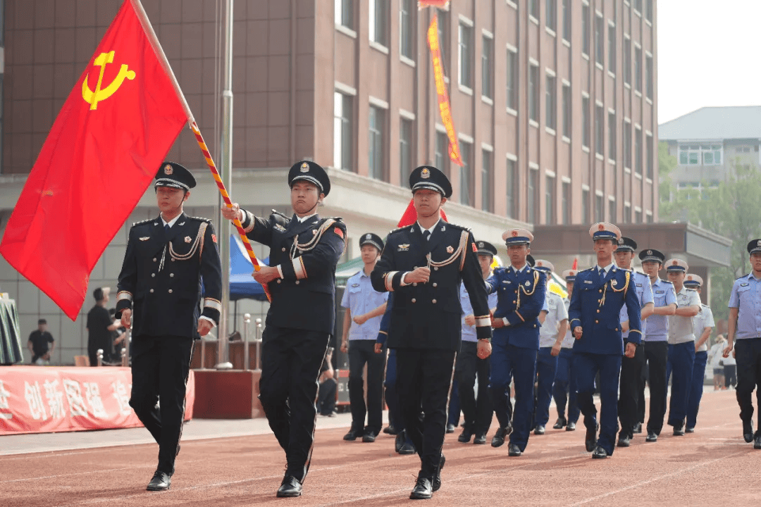 辽阳市第三图片