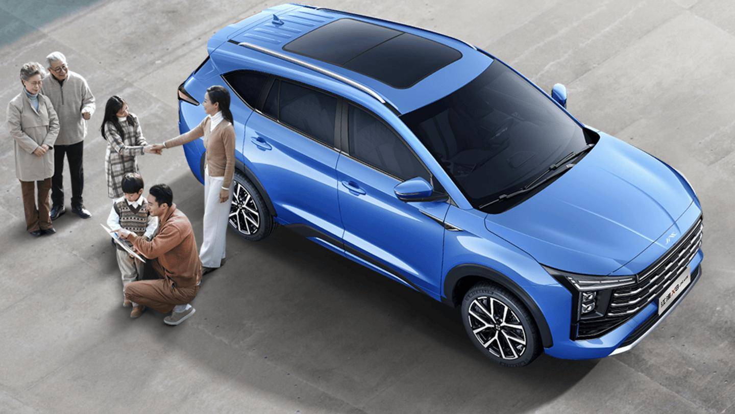 新增防侧翻系统,江淮 x8 plus 新增"智享  "售 12.98 万元起