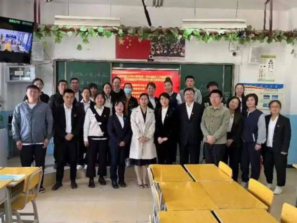 洛浦县教育局,策勒县教育局,墨玉县教育局联合举办的和田地区大中小