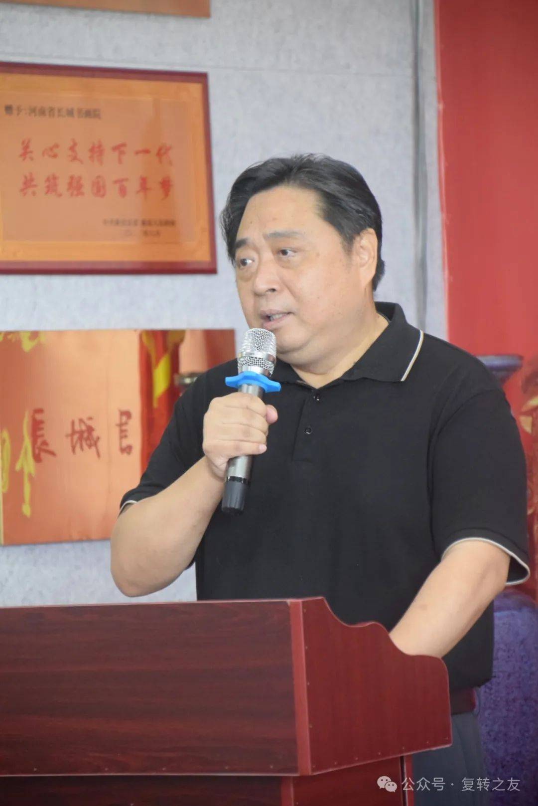 长城书画院是以军,师级离退休的老军人为骨干,以众多的军旅书画家和