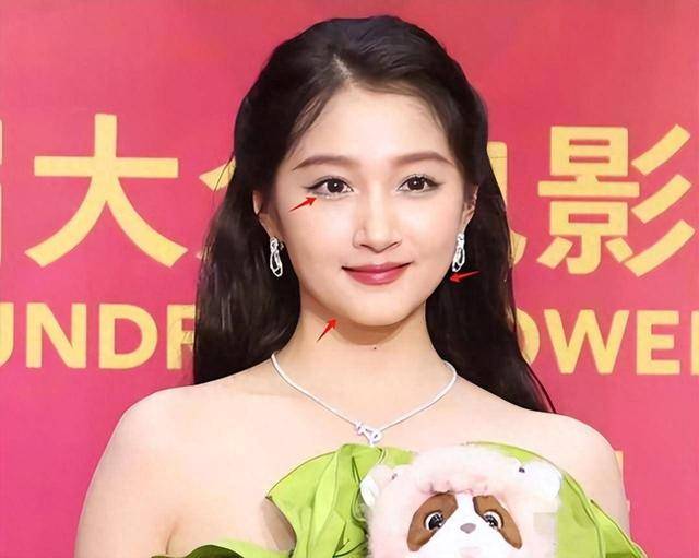 鹿晗和关晓彤最近怎么了