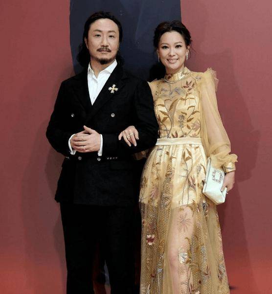 郑中基离婚后余思敏极速怀孕!前妻阿sa曾亲见偷s画面?