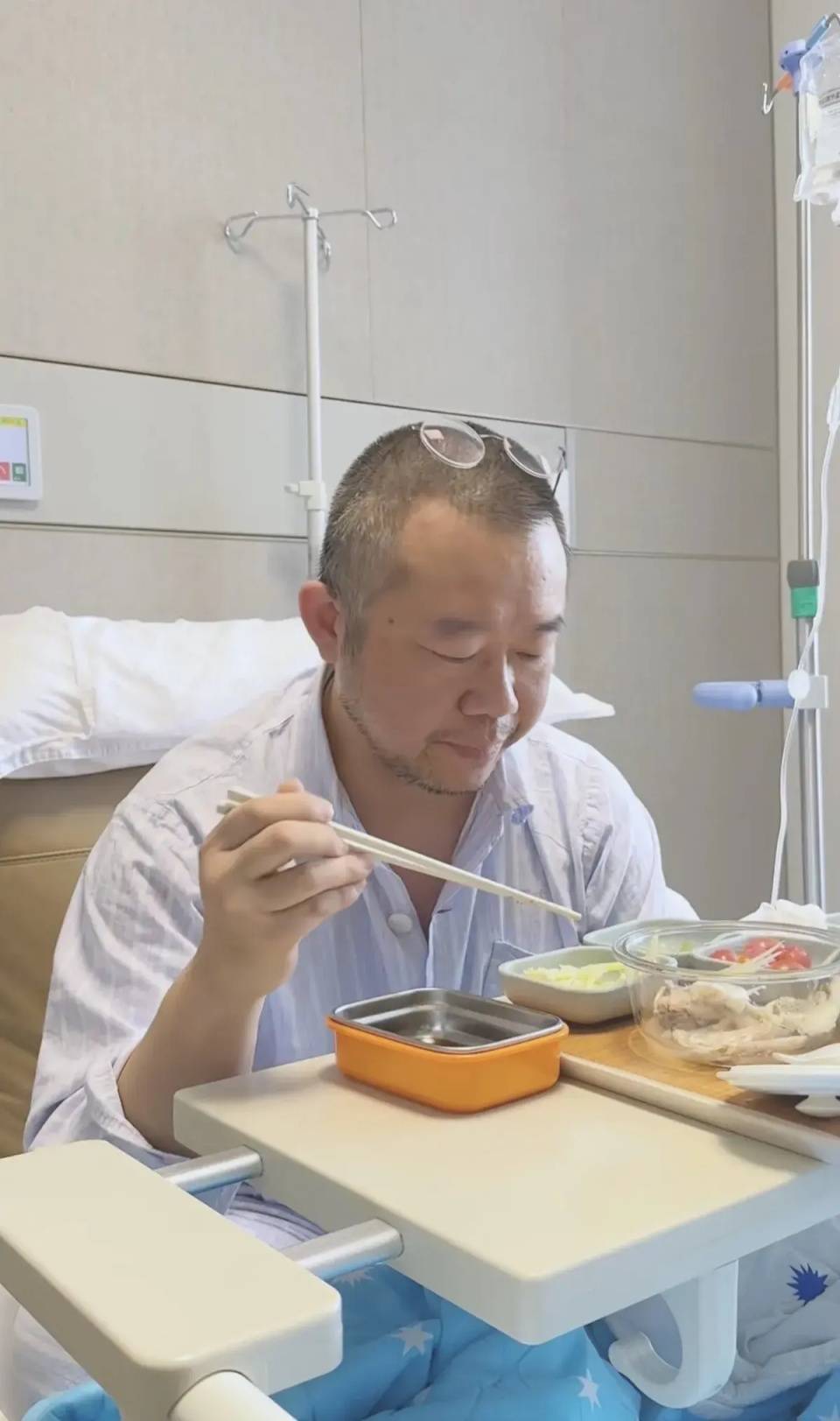 查看原图 1016k据悉,今年47岁的涂磊是中国内地知名主持人,曾主持过